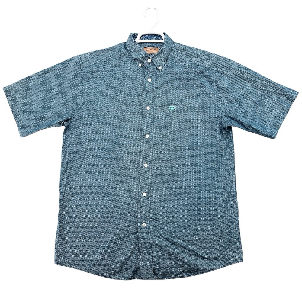 Ariat Wrinkle Free Men's Large Blue Geometric Short Sleeve Button Down Shirt